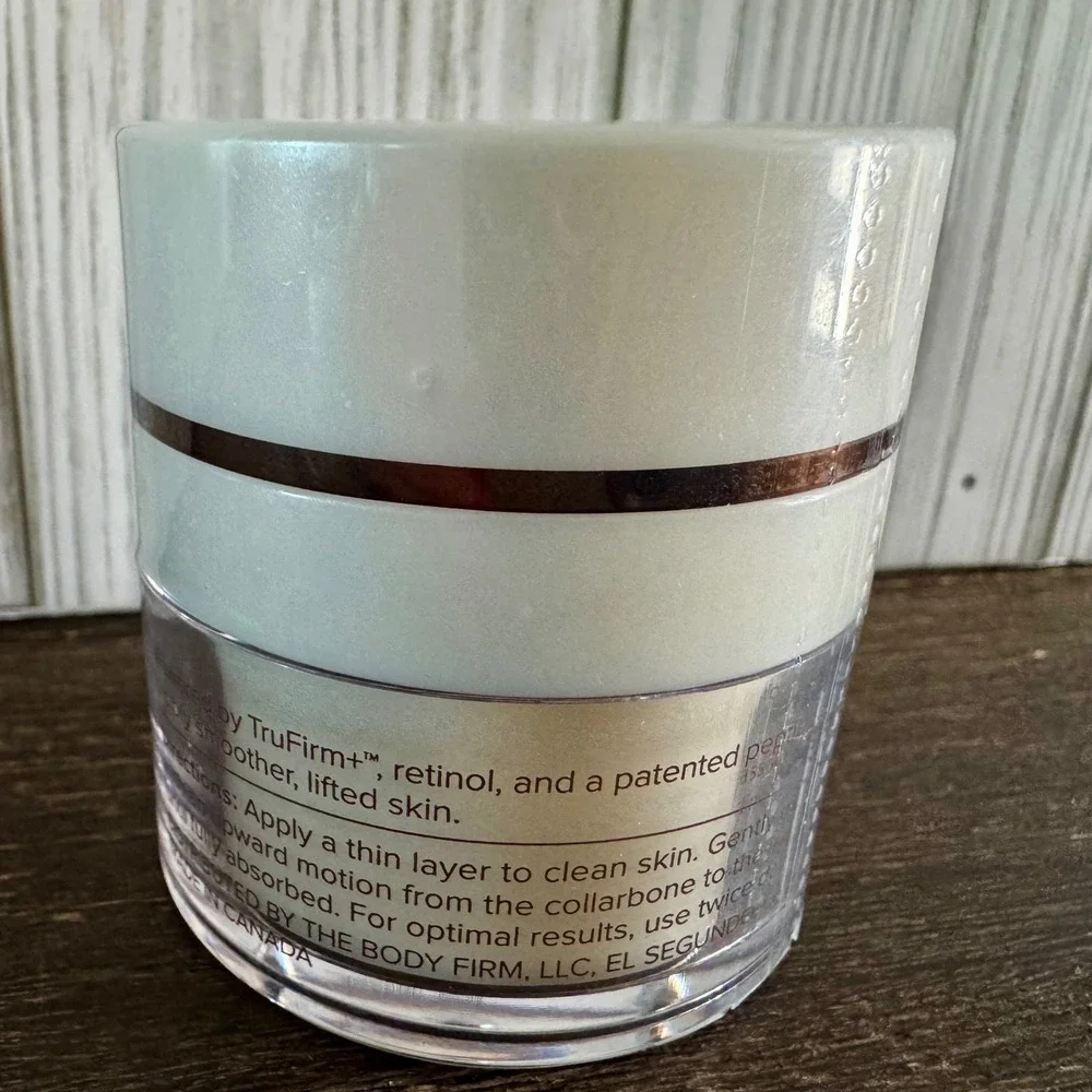 Body Firm Crepe Erase Ultra-Smoothing Neck Repair .5oz Retinol TruFirm+ SEALED